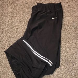 Nike Grey Leggings With Zippers on Legs